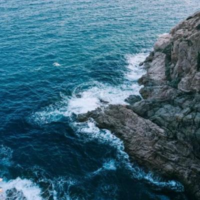 怎么正确对待战友情谊